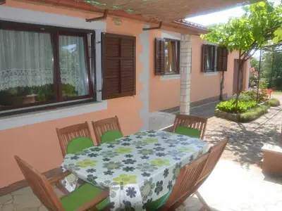 Ferienhaus für 6 Personen (100 m²) in Tinjan 3/10