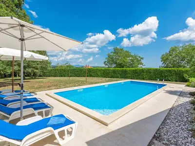 Ferienhaus für 6 Personen (91 m²) in Tinjan 2/10