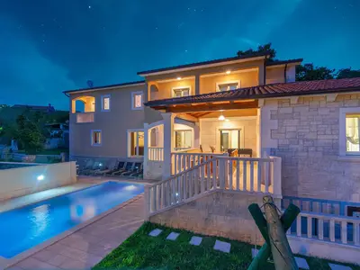 Ferienhaus für 10 Personen (230 m²) in Tinjan 8/10