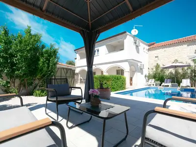 Ferienhaus für 8 Personen (175 m²) in Tinjan 8/10