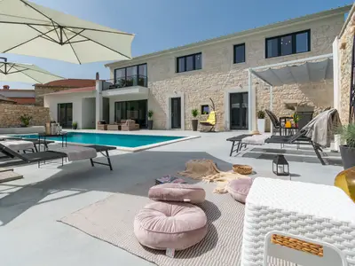 Ferienhaus für 10 Personen (180 m²) in Tinjan 2/10