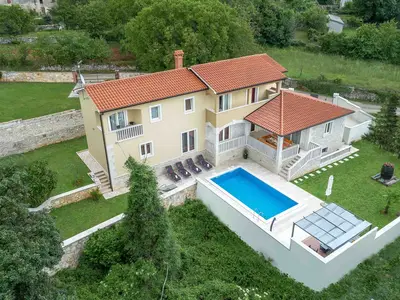 Ferienhaus für 10 Personen (230 m²) in Tinjan 3/10