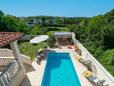 Ferienhaus für 10 Personen (230 m²) in Tinjan 7/10