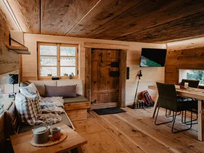 Photo, INSIDE, OUTSIDE