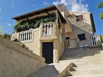 Ferienhaus für 6 Personen in Tkon 1/10