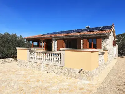 Ferienhaus für 4 Personen in Tkon 9/10