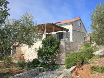 Ferienhaus für 8 Personen in Tkon 1/10