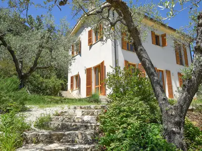 exterior exterior