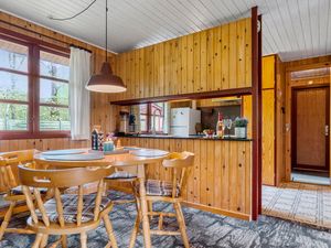 24018301-Ferienhaus-4-Toftlund-300x225-4