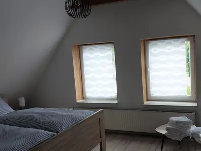 8. Schlafzimmer 1