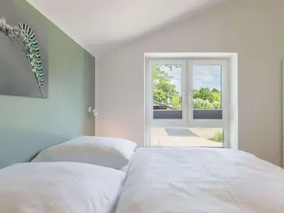 Schlafzimmer 1.1