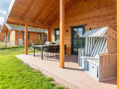 Terrasse mit Strandkorb