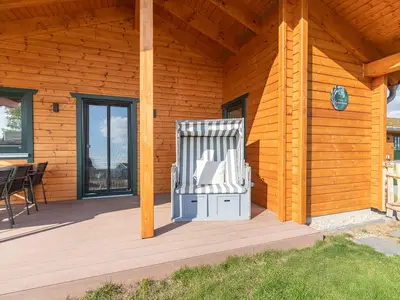 Terrasse mit Strandkorb