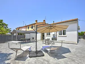 Ferienhaus für 6 Personen (98 m²) in Torre del Lago