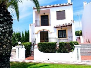 22637941-Ferienhaus-4-Torrevieja-300x225-2