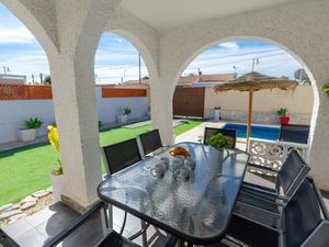 19330259-Ferienhaus-12-Torrevieja-300x225-1