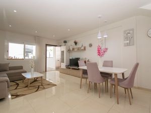 22348405-Ferienhaus-4-Torrevieja-300x225-4