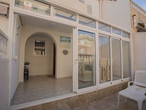 23675891-Ferienhaus-5-Torrevieja-300x225-4