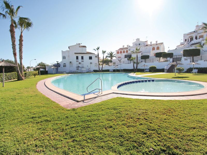 23739735-Ferienhaus-4-Torrevieja-800x600-0