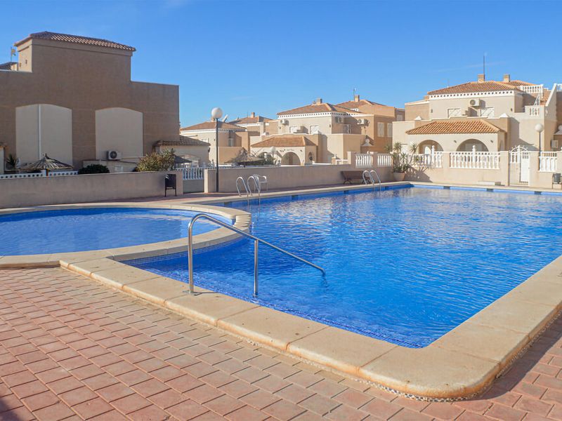 23757326-Ferienhaus-4-Torrevieja-800x600-0