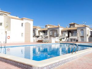 23757326-Ferienhaus-4-Torrevieja-300x225-1