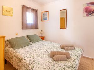 23757829-Ferienhaus-4-Torrevieja-300x225-5