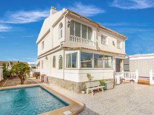 23758884-Ferienhaus-6-Torrevieja-300x225-0