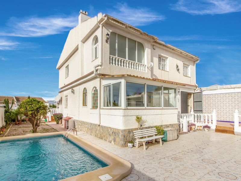 23758884-Ferienhaus-6-Torrevieja-800x600-0