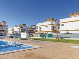 23737455-Ferienhaus-6-Torrevieja-300x225-5