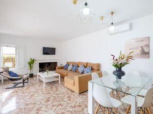 24044672-Ferienhaus-9-Torrevieja-300x225-4