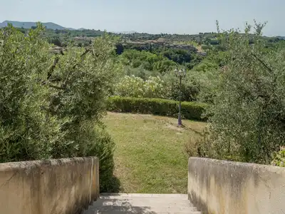 outside outside