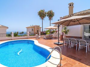 24050162-Ferienhaus-6-Torrox-300x225-3