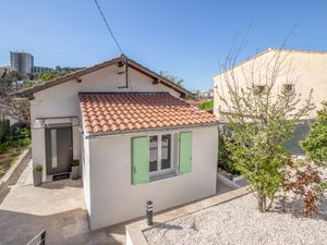 23854379-Ferienhaus-4-Toulon-300x225-0