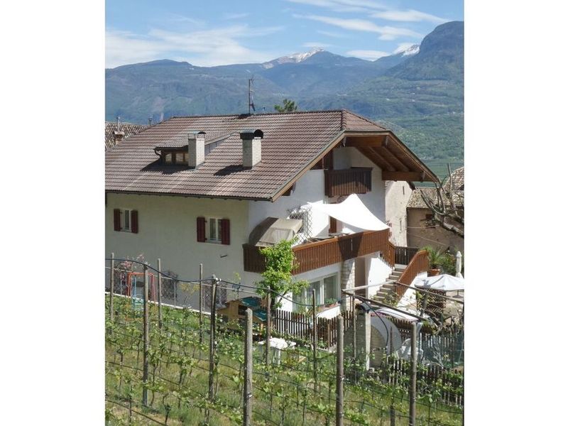 23981784-Ferienhaus-4-Tramin-800x600-0