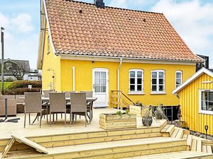 23038797-Ferienhaus-6-Tranekær-300x225-1