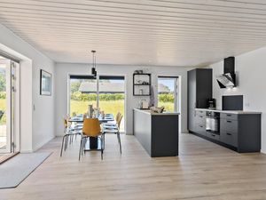 24014048-Ferienhaus-10-Tranekær-300x225-3