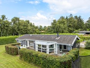 24049988-Ferienhaus-8-Tranekær-300x225-0