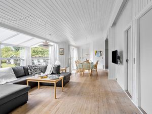 24049988-Ferienhaus-8-Tranekær-300x225-3