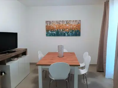 DiningRoom