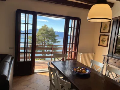 DiningRoom DiningRoom