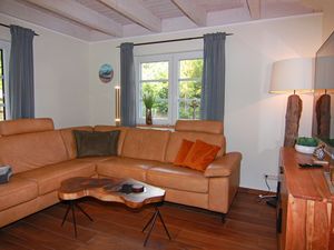 23291445-Ferienhaus-8-Trassenheide (Ostseebad)-300x225-3