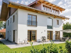 23975184-Ferienhaus-10-Traunstein-300x225-0