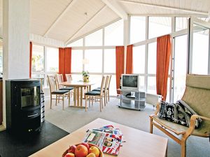 23723945-Ferienhaus-6-Travemünde-300x225-1