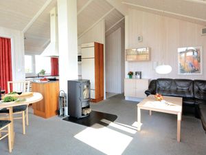 23723945-Ferienhaus-6-Travemünde-300x225-4