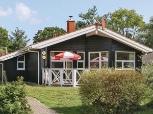 23738942-Ferienhaus-8-Travemünde-300x225-2