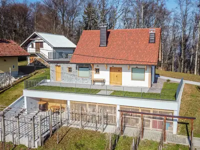 Ferienhaus für 6 Personen (90 m²) in Trebnje 1/10