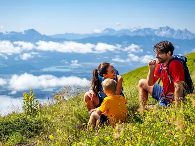Familie-Gerlitze-mit-Aussicht-2_Region-Villach-Tou