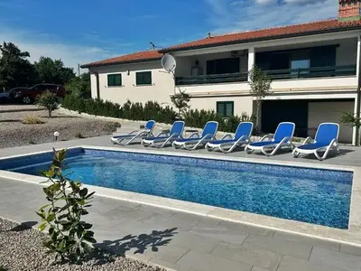 Ferienhaus für 6 Personen in Trget 1/10