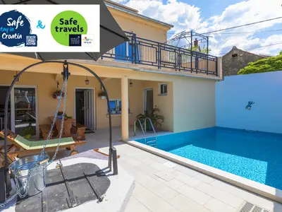Ferienhaus für 8 Personen (101 m²) in Tribalj 1/10