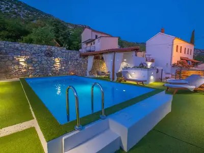 Ferienhaus für 7 Personen (106 m²) in Tribalj 1/10